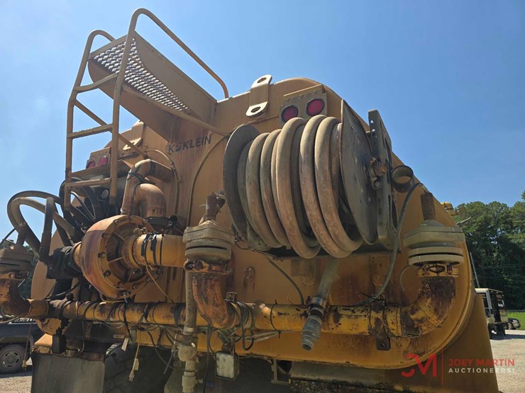 2005-deere-350d-image-15