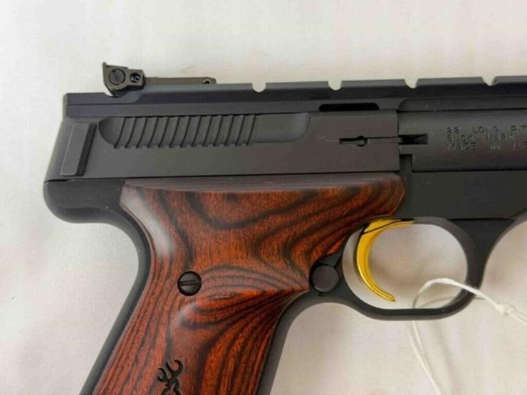 browning-buck-mark-22lr-pistol-image-2