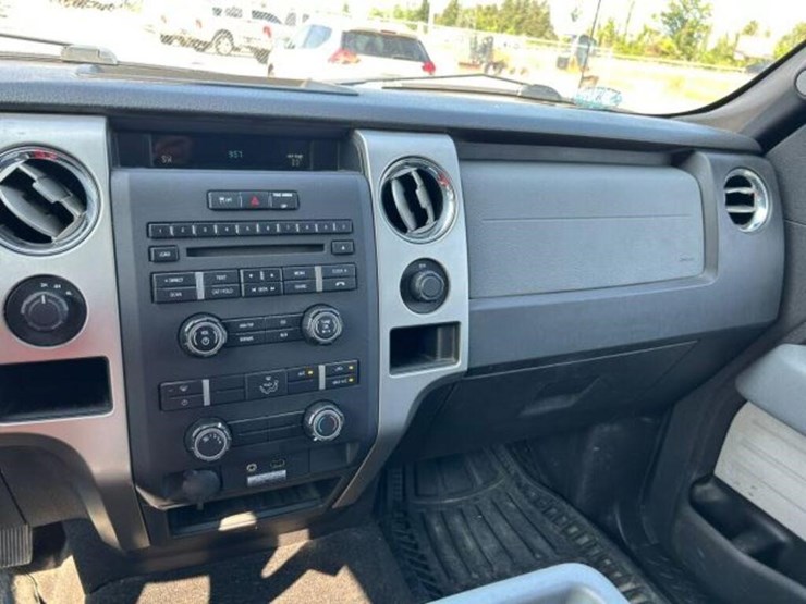 2014-ford-f150-xlt-image-12
