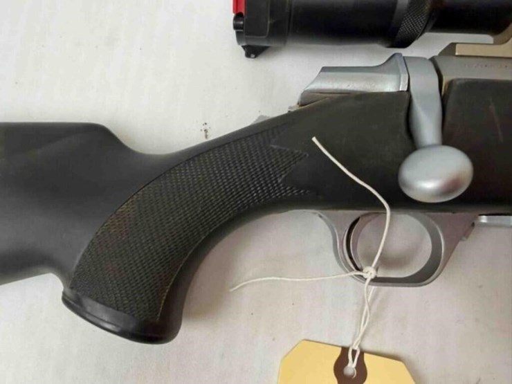 browning-abolt-stainless-25-06-rifle-image-3