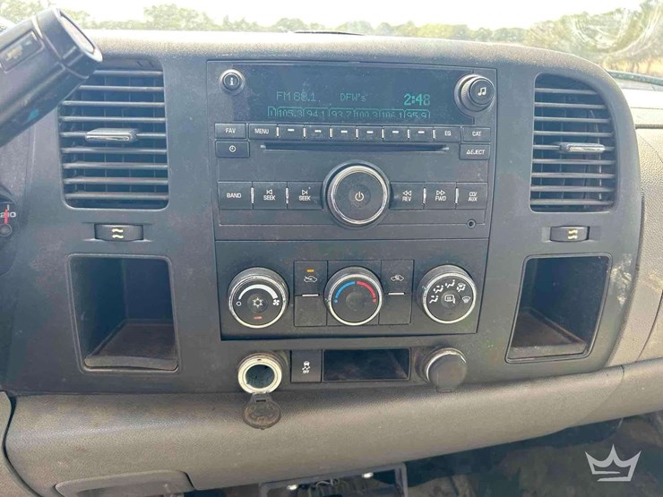 2013-chevrolet-silverado-1500-image-15