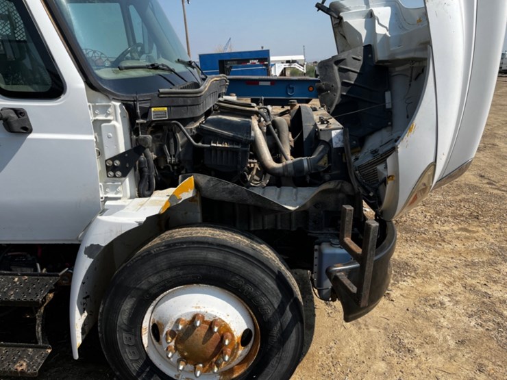 2013-international-durastar-4300-image-14
