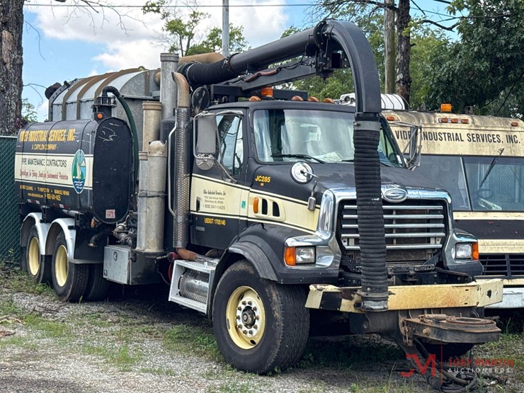 2008-sterling-jetter-/-vacuumtruck-image-1