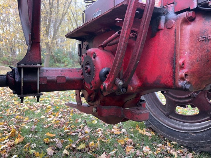 1952-farmall-super-c-image-49