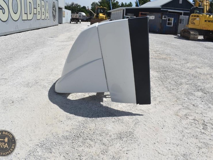 volvo-compatible-wind-deflector-46151-image-12