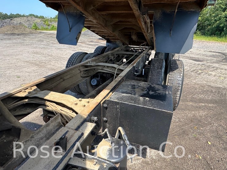 1993-mack-rd690s-image-9