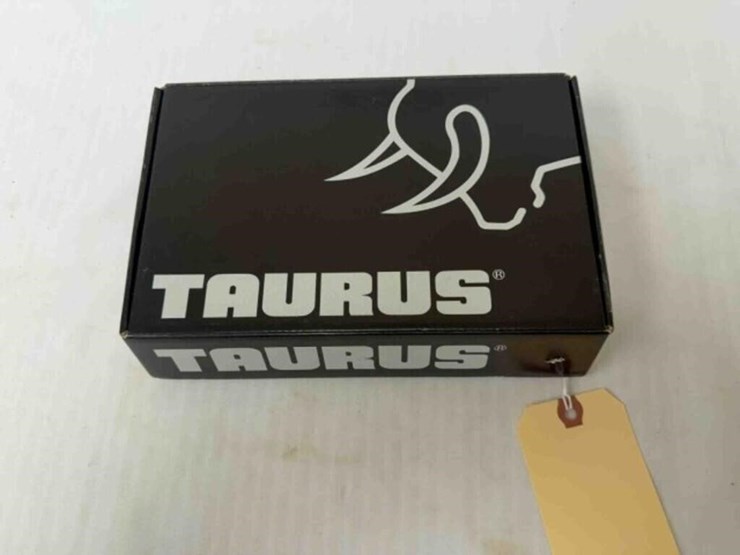 taurus-mod,-941-22mag-revolver-image-18