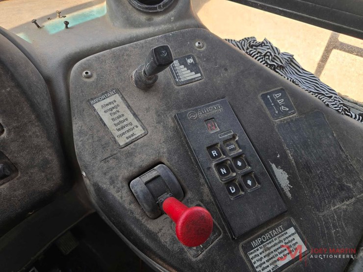 2005-deere-350d-image-29