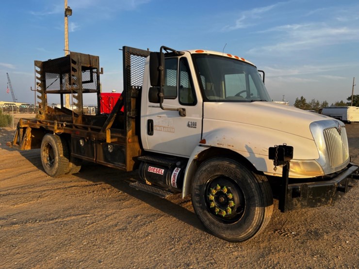 2007-international-durastar-4300-image-3