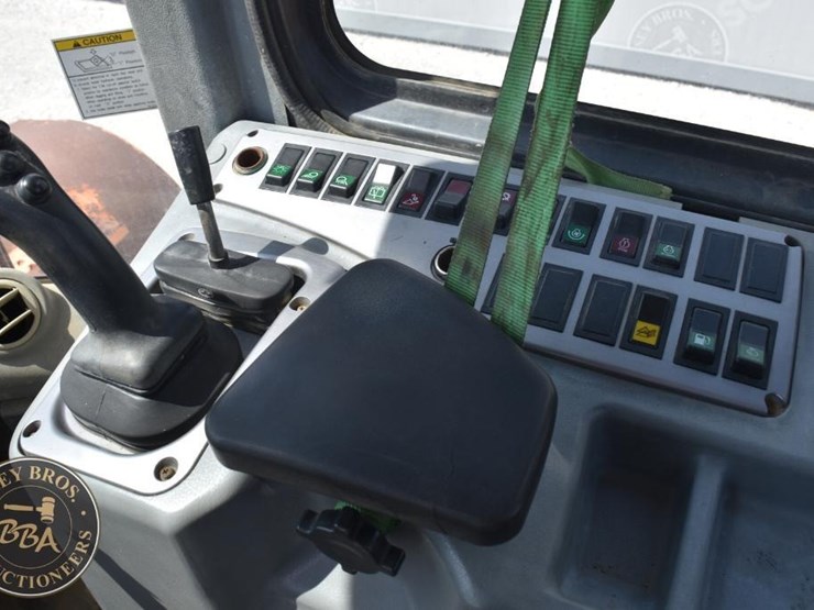 2006-doosan-dl400-image-61