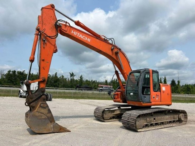 2007-hitachi-zx225us-lc-image-1