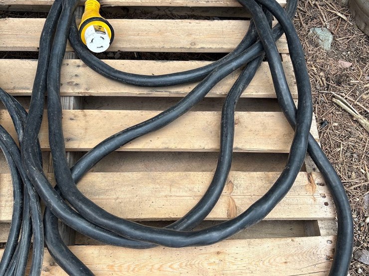 30-amp/50-amp-camper-electric-cords-image-3