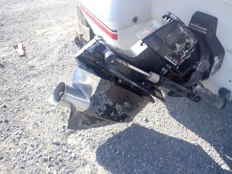 1999-donzi-z22-22-ft-bowrider-dnar1087c999-image-12