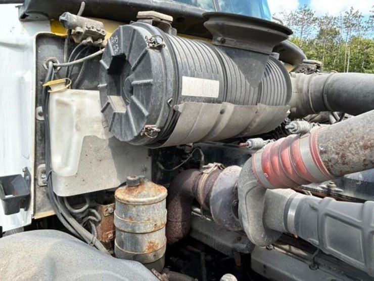 2005-mack-700-t/a-t/a-stone-slinger-truck-1m2ag11c-image-37