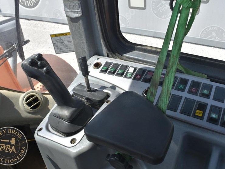 2006-doosan-dl400-image-62