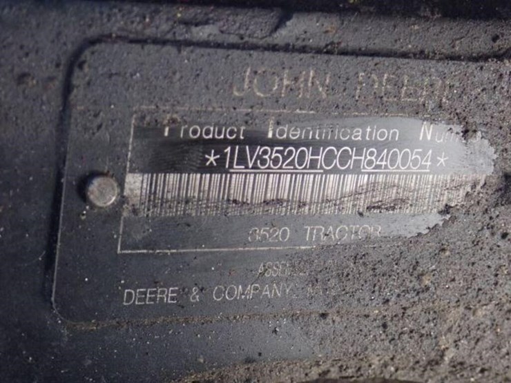 john-deere-3520-image-10