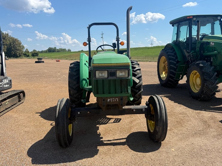 john-deere-5200-image-2