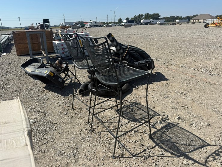 #47907-•-lot-of-(2)-metal-lawn-chairs-inv#47907-image-3