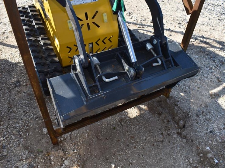 ssl60-mini-skid-steer-(serial-#-hc3602604478)-(k)-image-3