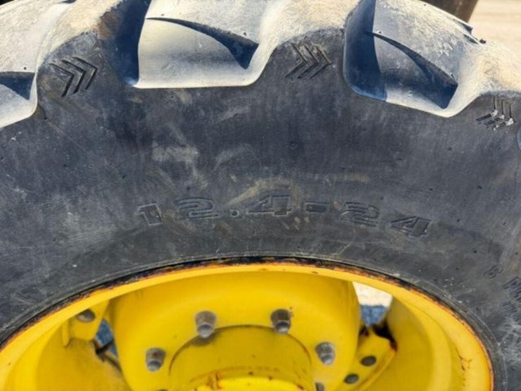 2015-john-deere-5085e-image-43