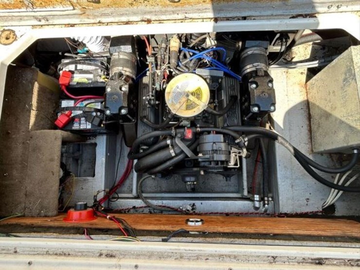 1988-doral-cavalier-24-ft-cabin-cruiser-2dba1303c8-image-63