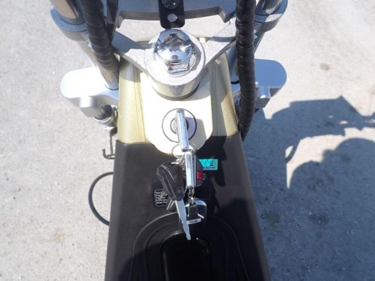 2024-shansu-youpi-60v-electric-tricycle-r36cp3010r-image-17