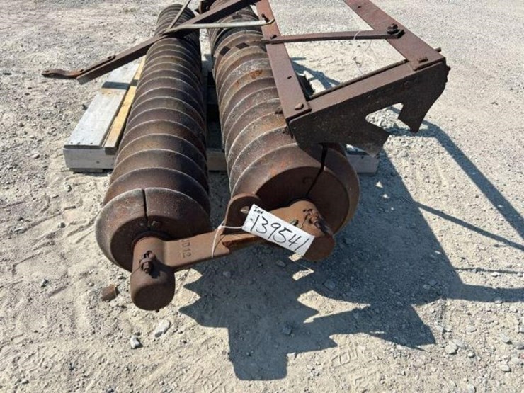 antique-8-ft-dunham-tow-behind-cultipacker-image-6