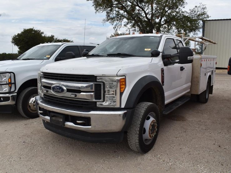 2017-ford-f450-image-1