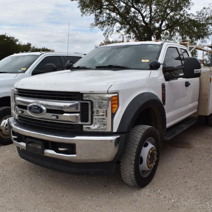 2017 FORD F450