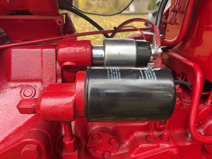 1970-farmall-544-hydro-diesel-row-crop-golden-demonstrator-image-30