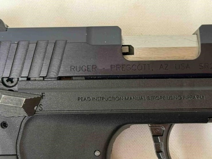 ruger-sr-22p-22lr-pistol-image-14