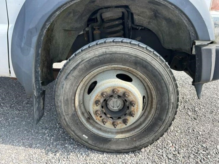 2008-ford-f550-image-64