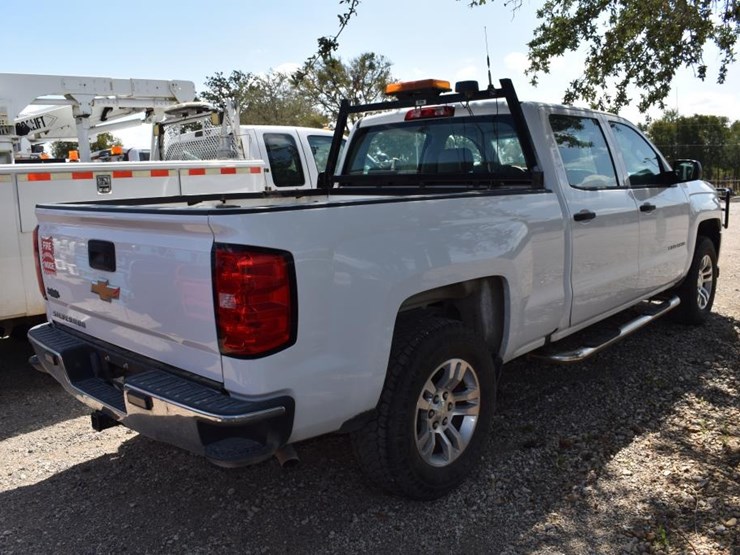 2018-chevrolet-1500-image-8