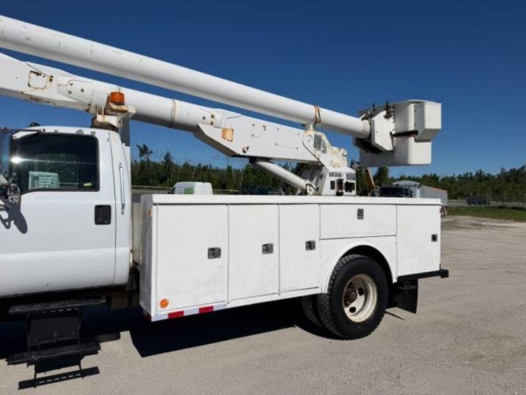 2001-ford-f650-xl-image-27