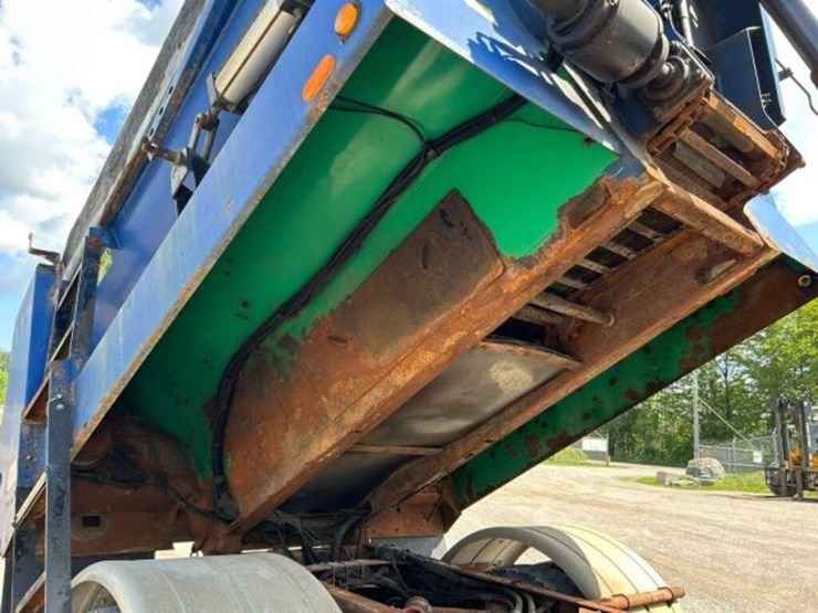2006-freightliner-business-class-m2-s/a-1fvac3dj66-image-86