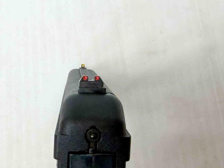 hi-point-arms-mod.-jcp-40cal-pistol-image-8
