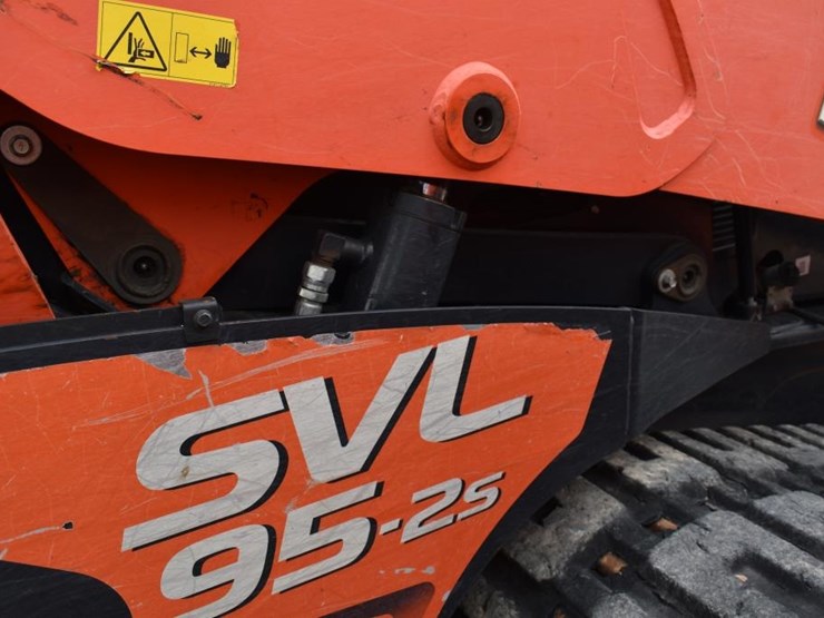 kubota-svl95-2s-image-9
