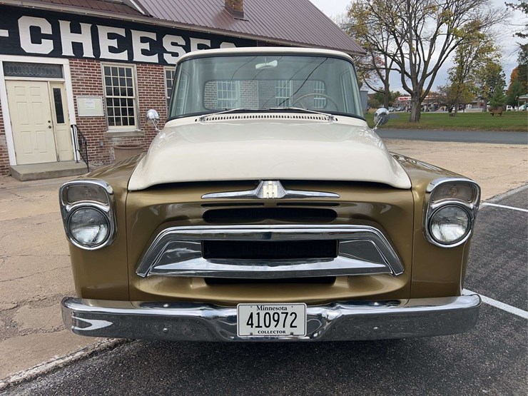 1957-international-a100-image-11