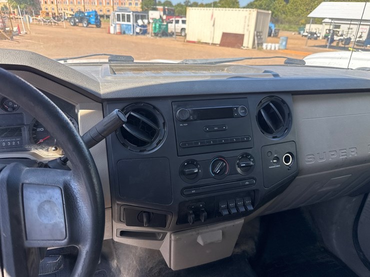 2009-ford-f450-image-12