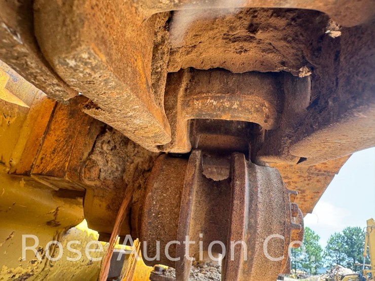 caterpillar-953-image-10