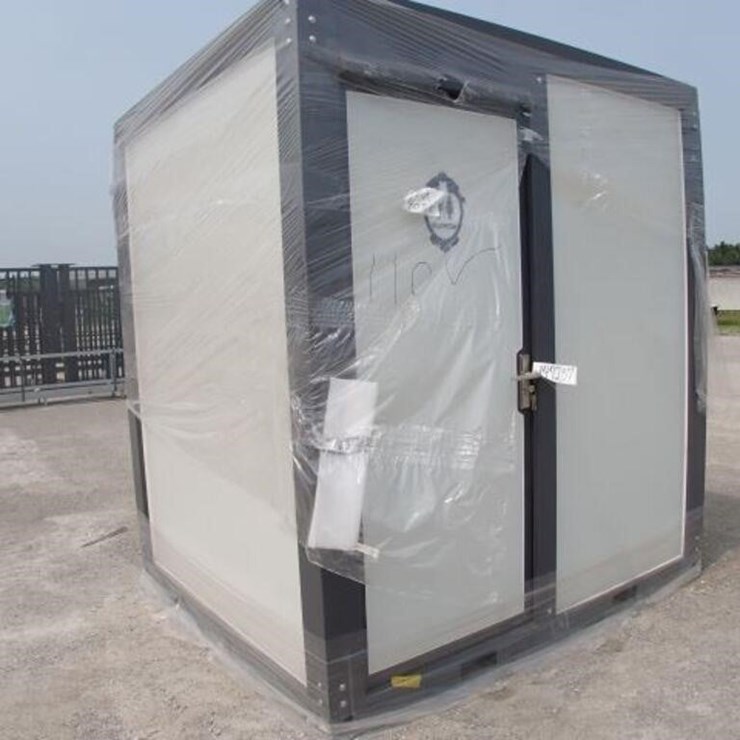 UNUSED Bastone Portable Restroom