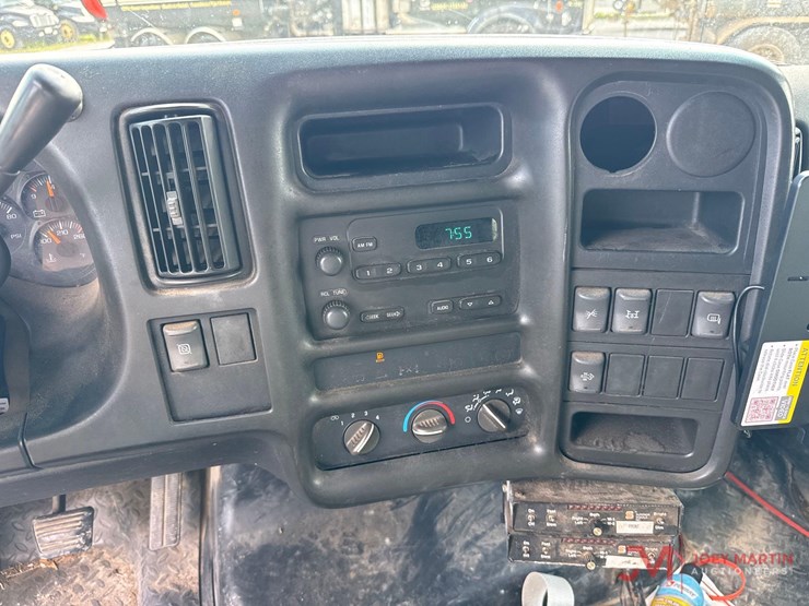 2008chevrolet-c4500-box-truck-image-28