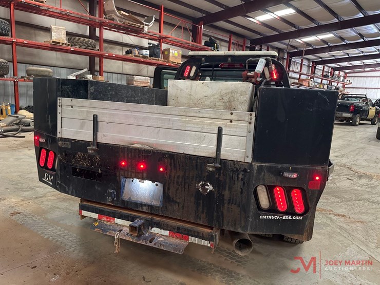 2018-chevrolet-silverado-3500-image-14