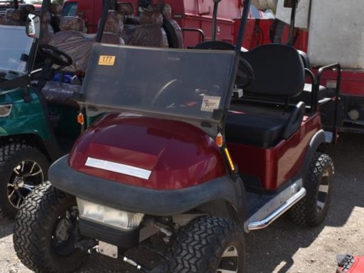 club-car-electric-golf-cart-w/-charger-(serial-#-pq0442-451032)-(k)-image-2
