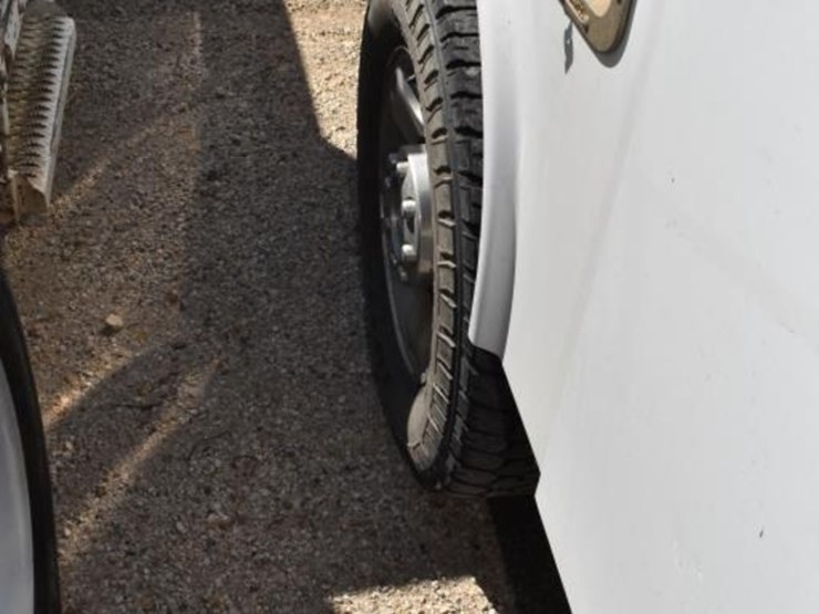2013-ford-f350-image-14