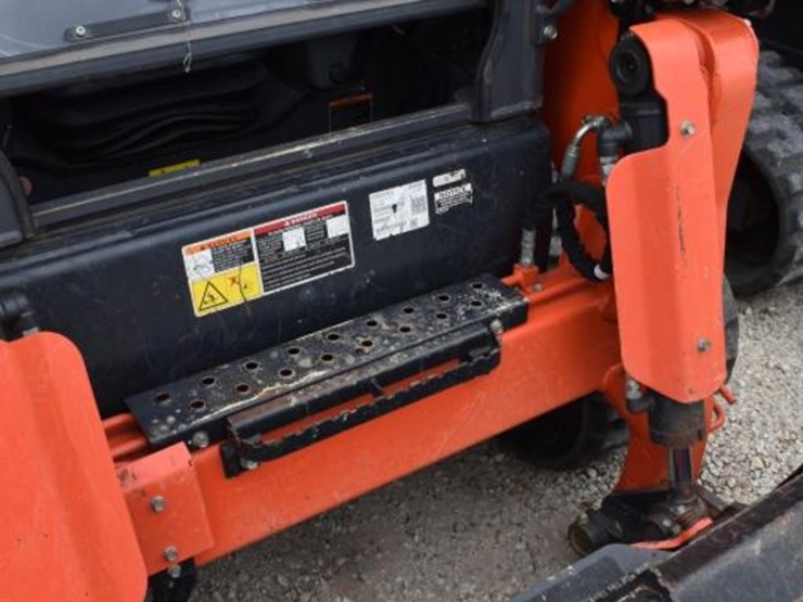 kubota-svl97-2-image-11
