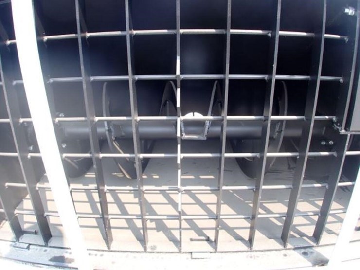 unused-greatbear-skid-steer-bucket-.4-cy-mixer-image-16