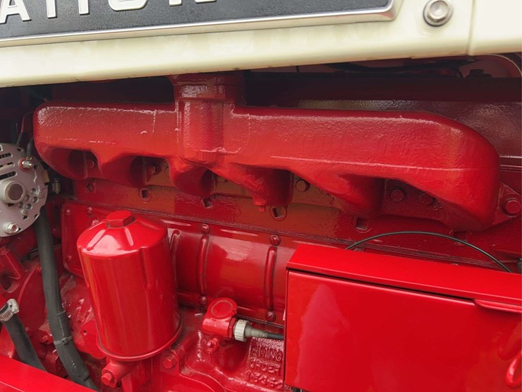 1970-656-farmall-hydro-diesel-row-crop-golden-demonstrator-image-62