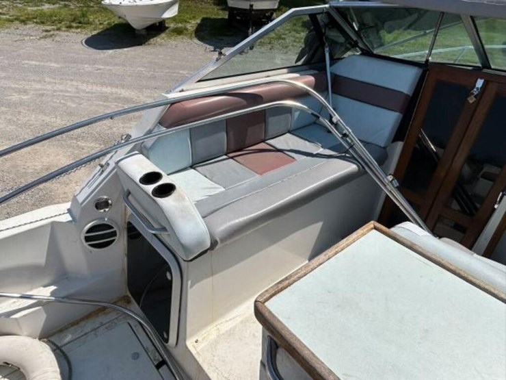 1988-doral-cavalier-24-ft-cabin-cruiser-2dba1303c8-image-50