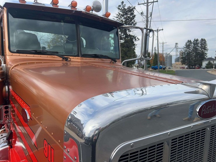 2006-peterbilt-379-image-26
